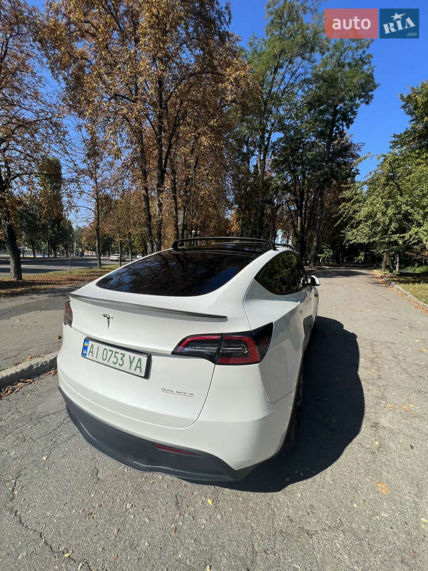 Внедорожник / Кроссовер Tesla Model Y 2022 в Киеве