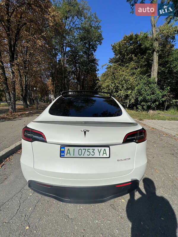 Внедорожник / Кроссовер Tesla Model Y 2022 в Киеве