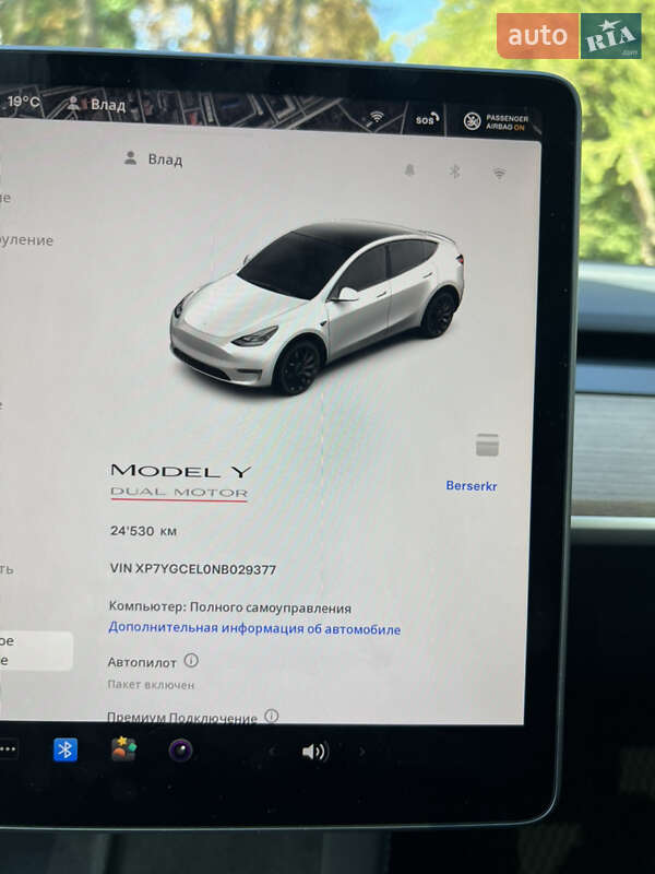 Внедорожник / Кроссовер Tesla Model Y 2022 в Киеве