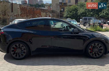 Внедорожник / Кроссовер Tesla Model Y 2022 в Львове