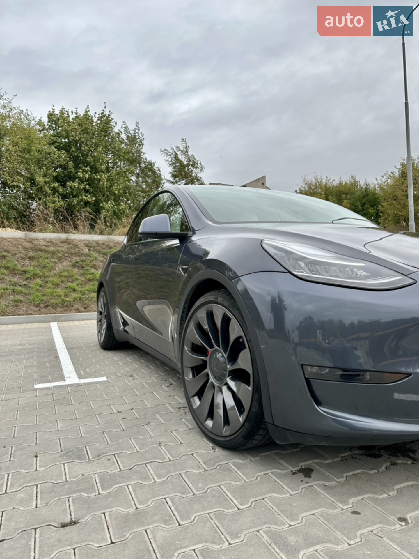 2020 Tesla Model Y - мініатюра 2