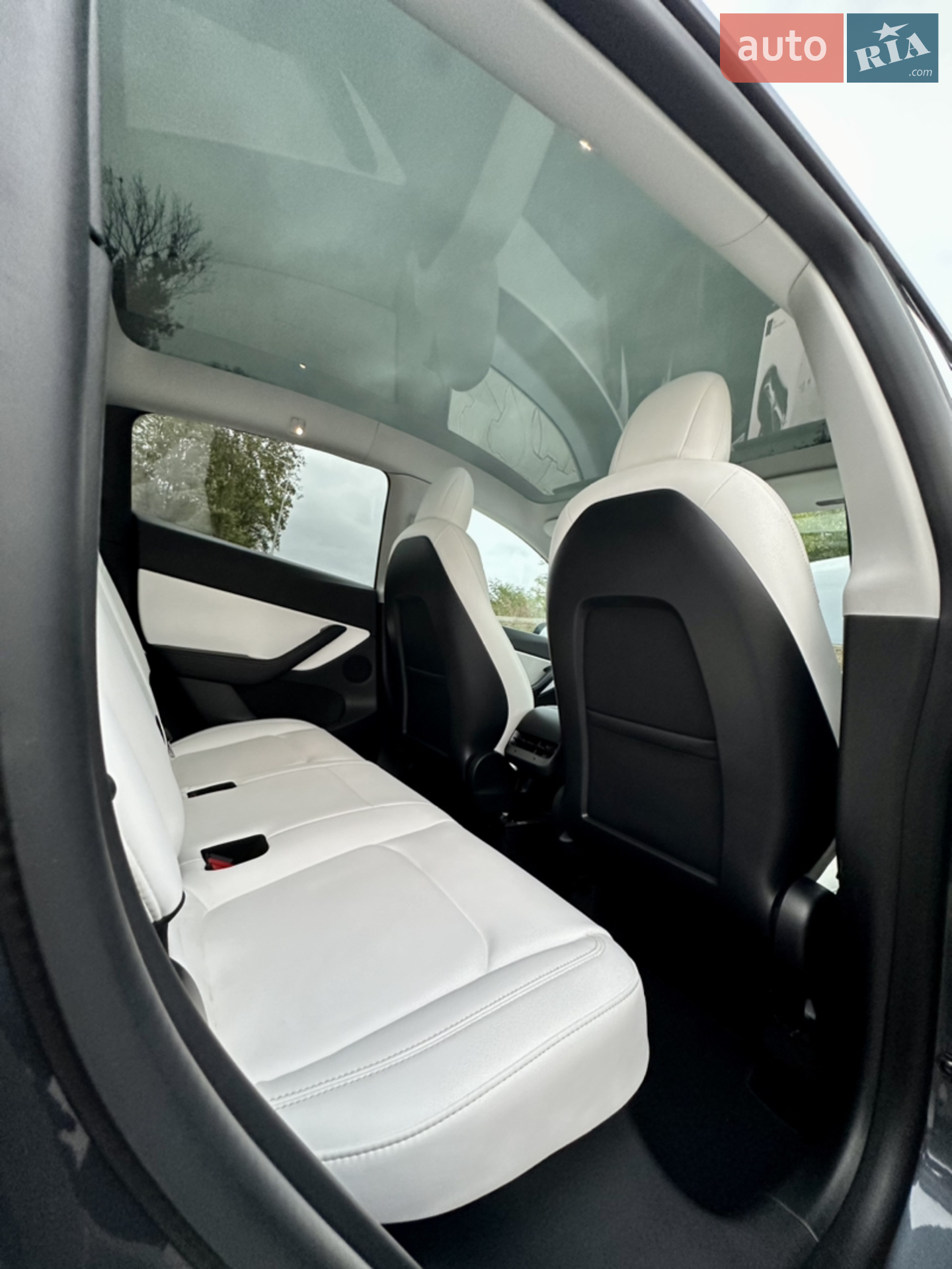 2020 Tesla Model Y - мініатюра 23