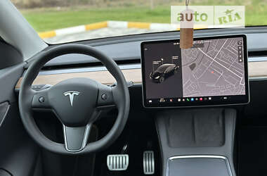 Внедорожник / Кроссовер Tesla Model Y 2022 в 