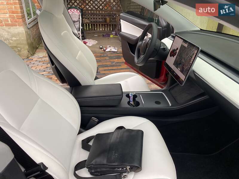 Внедорожник / Кроссовер Tesla Model Y 2021 в Полтаве