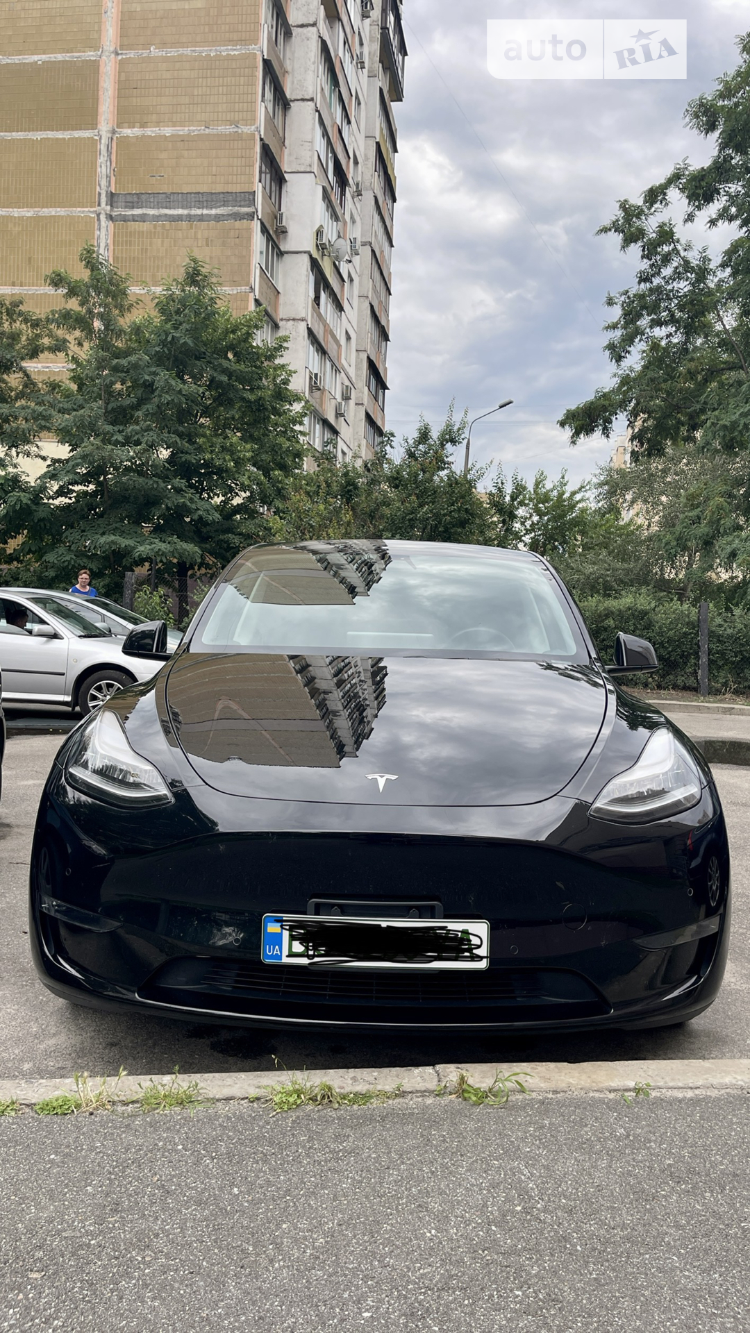 2020 Tesla Model Y - фото 1