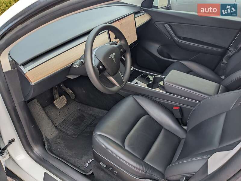 Внедорожник / Кроссовер Tesla Model Y 2021 в Черкассах
