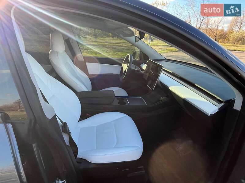 Внедорожник / Кроссовер Tesla Model Y 2022 в Каменском