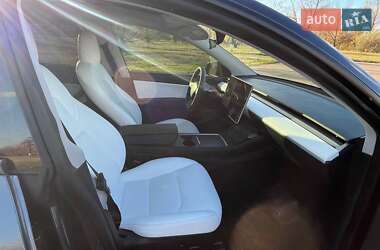 Внедорожник / Кроссовер Tesla Model Y 2022 в 