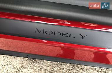 Внедорожник / Кроссовер Tesla Model Y 2021 в 