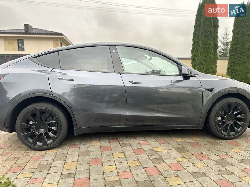 Позашляховик / Кросовер Tesla Model Y 2023 в Львові