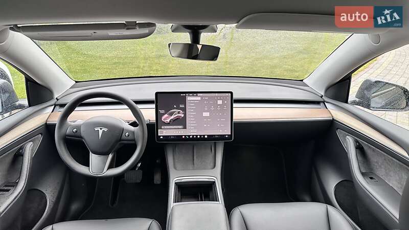 Позашляховик / Кросовер Tesla Model Y 2023 в Львові