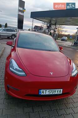 Внедорожник / Кроссовер Tesla Model Y 2021 в 