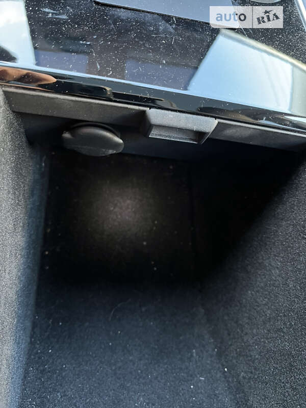 Внедорожник / Кроссовер Tesla Model Y 2020 в Харькове фото 34 Внедорожник / Кроссовер Tesla Model Y 2020 в Харькове