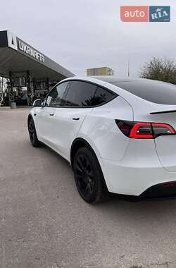 Позашляховик / Кросовер Tesla Model Y 2021 в Тернополі фото 6 Позашляховик / Кросовер Tesla Model Y 2021 в Тернополі