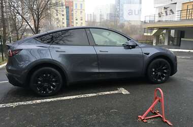 Внедорожник / Кроссовер Tesla Model Y 2020 в Киеве