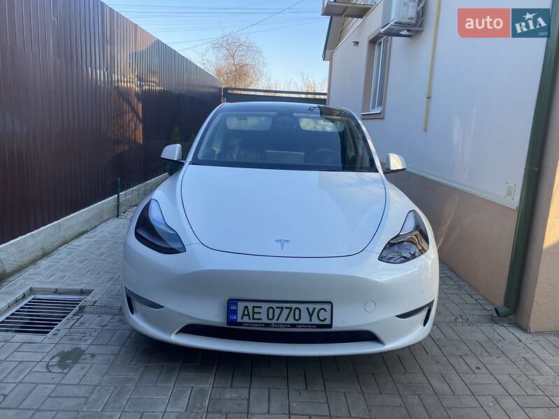 Tesla Model Y 2022