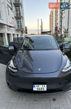 Внедорожник / Кроссовер Tesla Model Y 2021 в Киеве