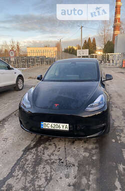 Внедорожник / Кроссовер Tesla Model Y 2022 в 