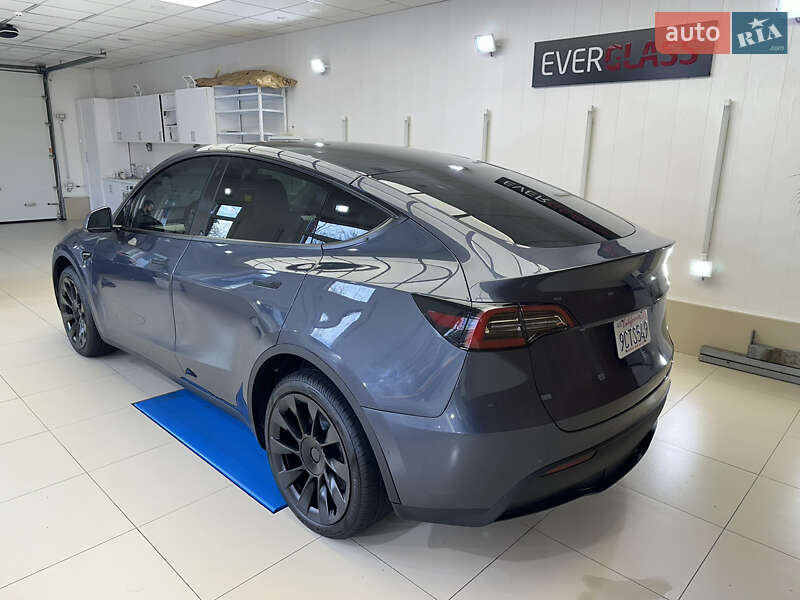 Позашляховик / Кросовер Tesla Model Y 2022 в Києві