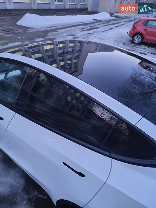 Внедорожник / Кроссовер Tesla Model Y 2022 в Чернигове