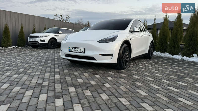 Позашляховик / Кросовер Tesla Model Y 2022 в Києві