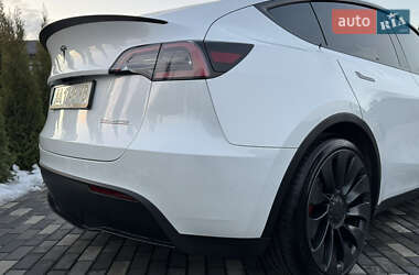 Внедорожник / Кроссовер Tesla Model Y 2022 в Киеве