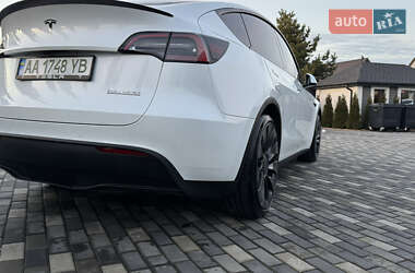 Внедорожник / Кроссовер Tesla Model Y 2022 в Киеве