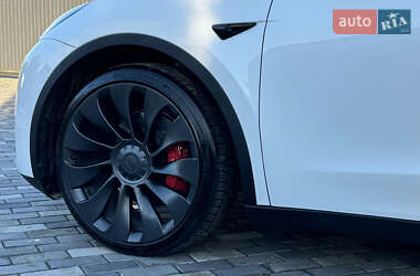 Внедорожник / Кроссовер Tesla Model Y 2022 в Киеве