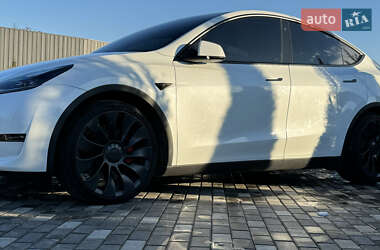 Внедорожник / Кроссовер Tesla Model Y 2022 в Киеве