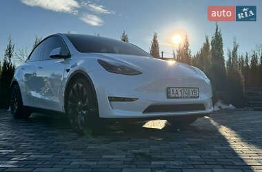 Внедорожник / Кроссовер Tesla Model Y 2022 в Киеве