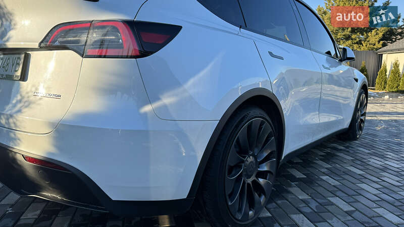 Позашляховик / Кросовер Tesla Model Y 2022 в Києві