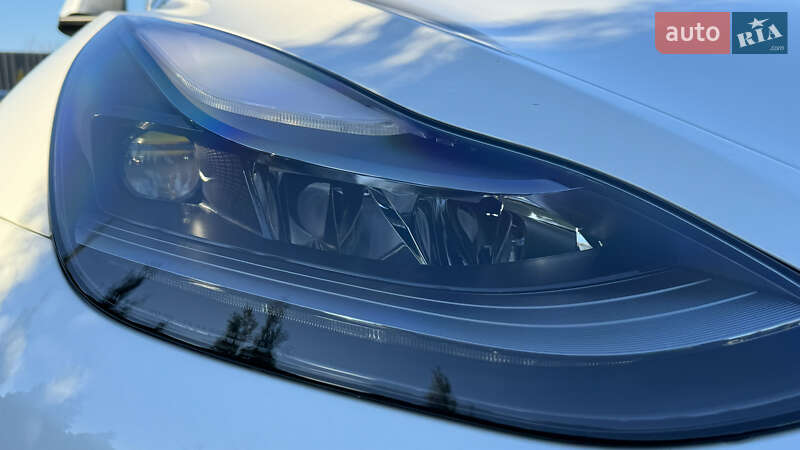 Позашляховик / Кросовер Tesla Model Y 2022 в Києві