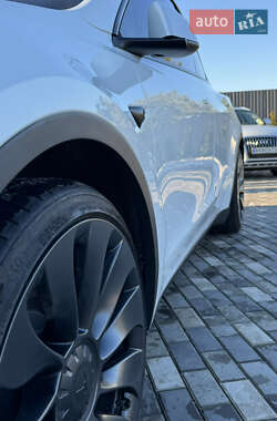Внедорожник / Кроссовер Tesla Model Y 2022 в Киеве