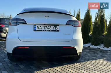 Внедорожник / Кроссовер Tesla Model Y 2022 в Киеве