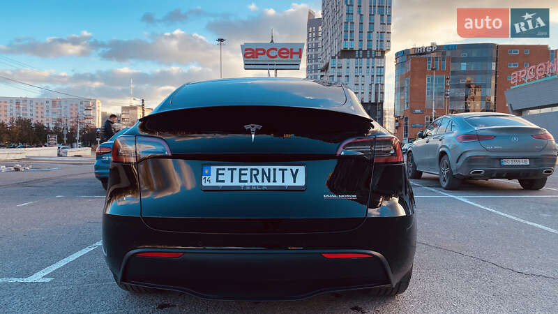 Внедорожник / Кроссовер Tesla Model Y 2022 в Львове