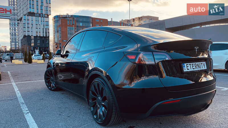 Внедорожник / Кроссовер Tesla Model Y 2022 в Львове