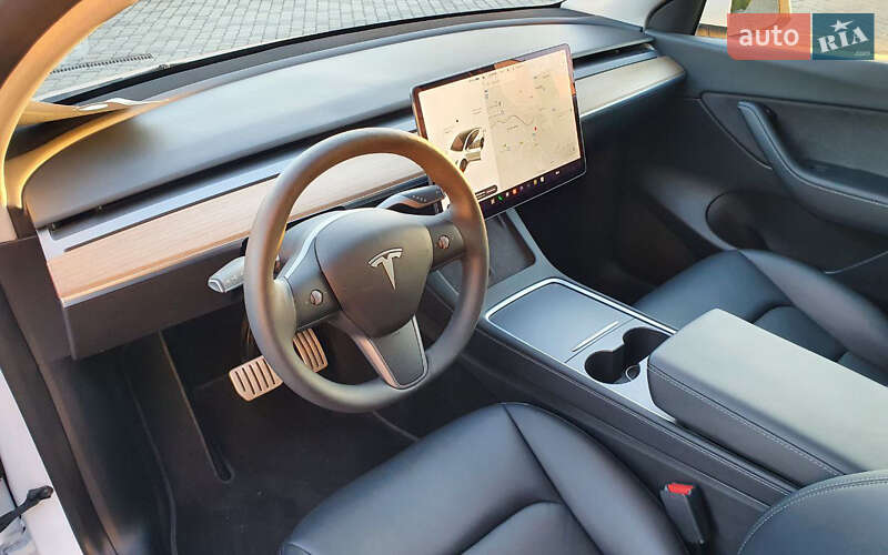 Внедорожник / Кроссовер Tesla Model Y 2021 в Мукачево