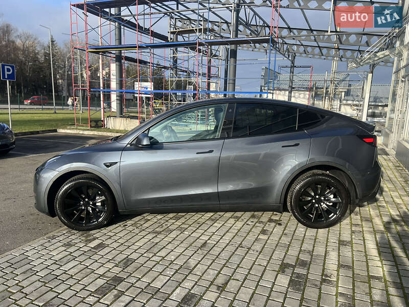 Внедорожник / Кроссовер Tesla Model Y 2023 в Тернополе