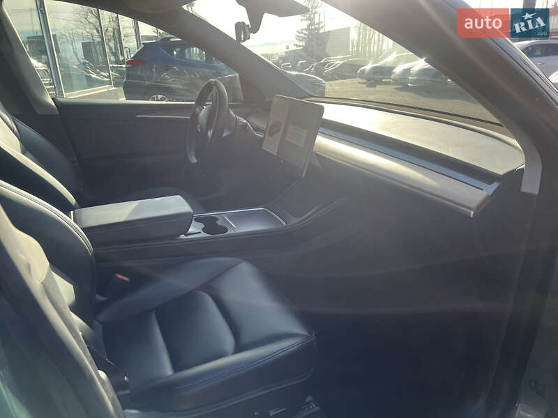 Внедорожник / Кроссовер Tesla Model Y 2023 в Тернополе