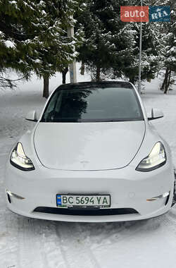 Внедорожник / Кроссовер Tesla Model Y 2021 в 
