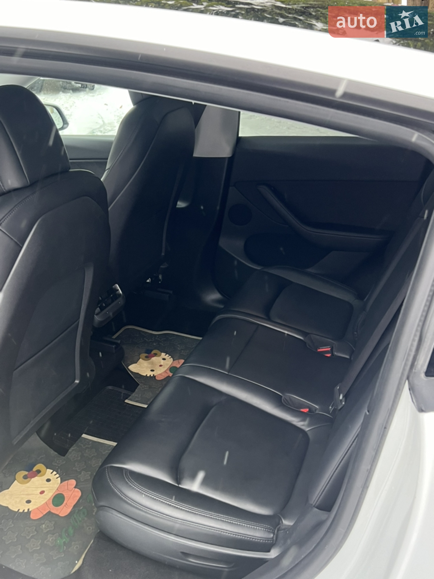 2021 Tesla Model Y - мініатюра 8