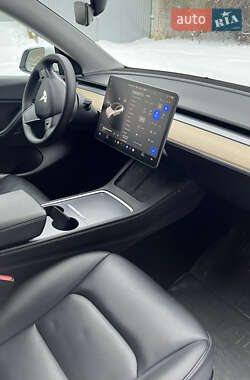 Внедорожник / Кроссовер Tesla Model Y 2021 в 