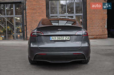 Внедорожник / Кроссовер Tesla Model Y 2023 в 