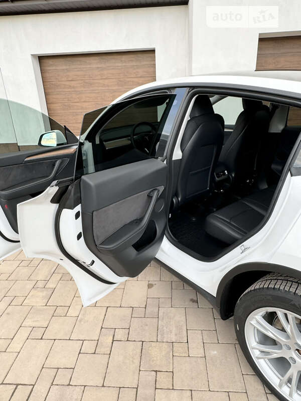 Внедорожник / Кроссовер Tesla Model Y 2023 в Ивано-Франковске фото 27 Внедорожник / Кроссовер Tesla Model Y 2023 в Ивано-Франковске