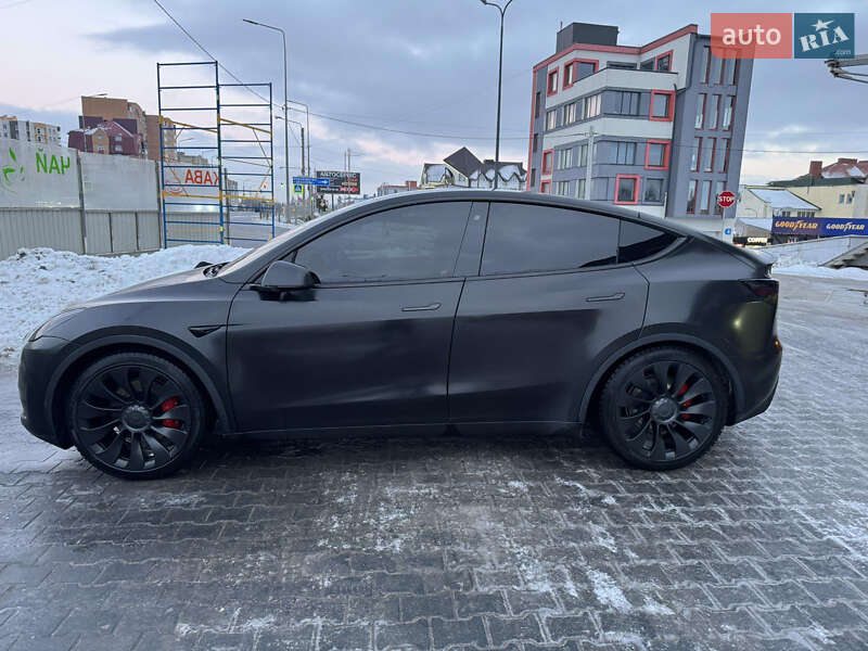 Позашляховик / Кросовер Tesla Model Y 2020 в Тернополі