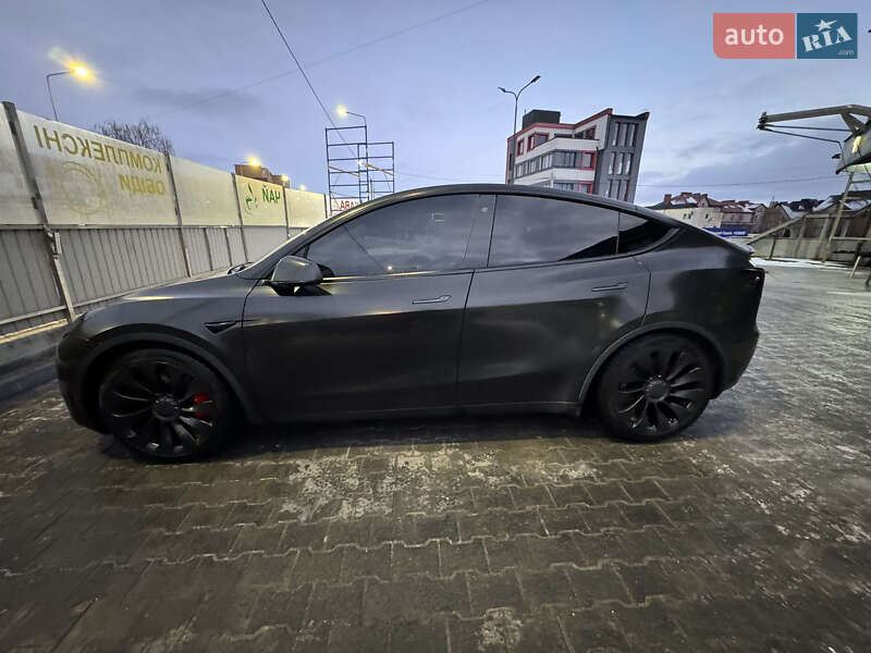 Позашляховик / Кросовер Tesla Model Y 2020 в Тернополі