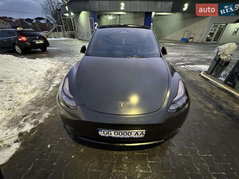 Позашляховик / Кросовер Tesla Model Y 2020 в Тернополі