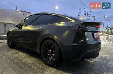 Внедорожник / Кроссовер Tesla Model Y 2020 в Тернополе