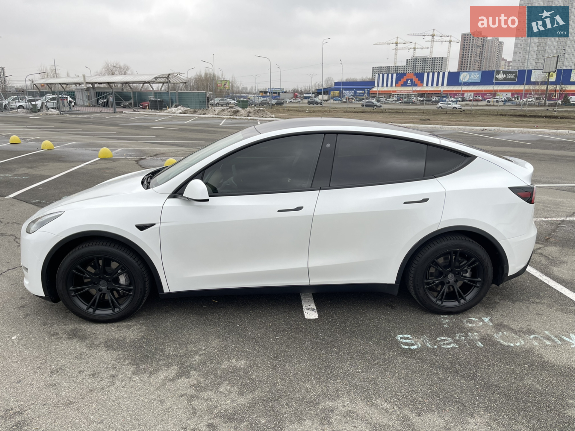 2020 Tesla Model Y - мініатюра 10
