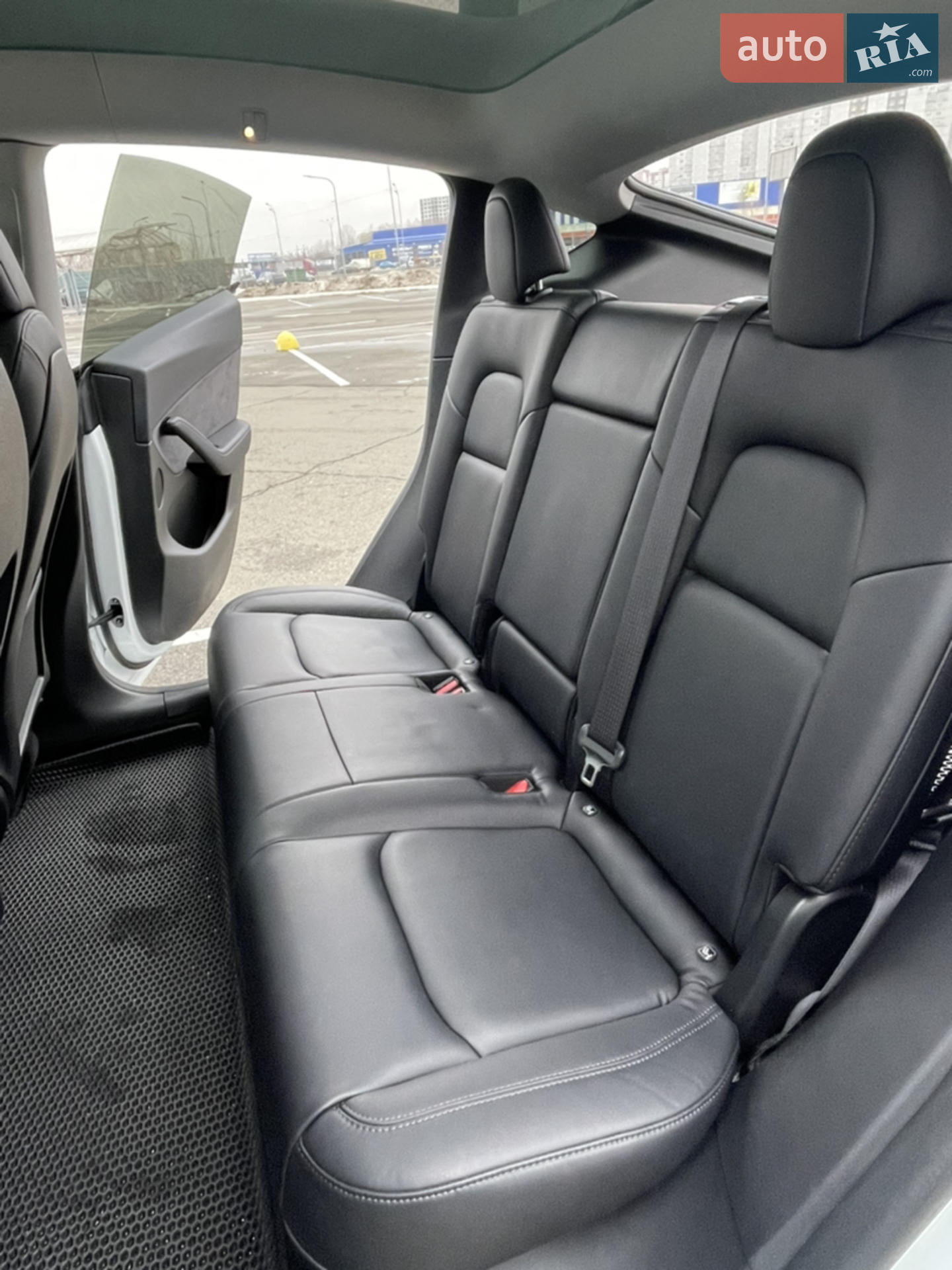2020 Tesla Model Y - мініатюра 18